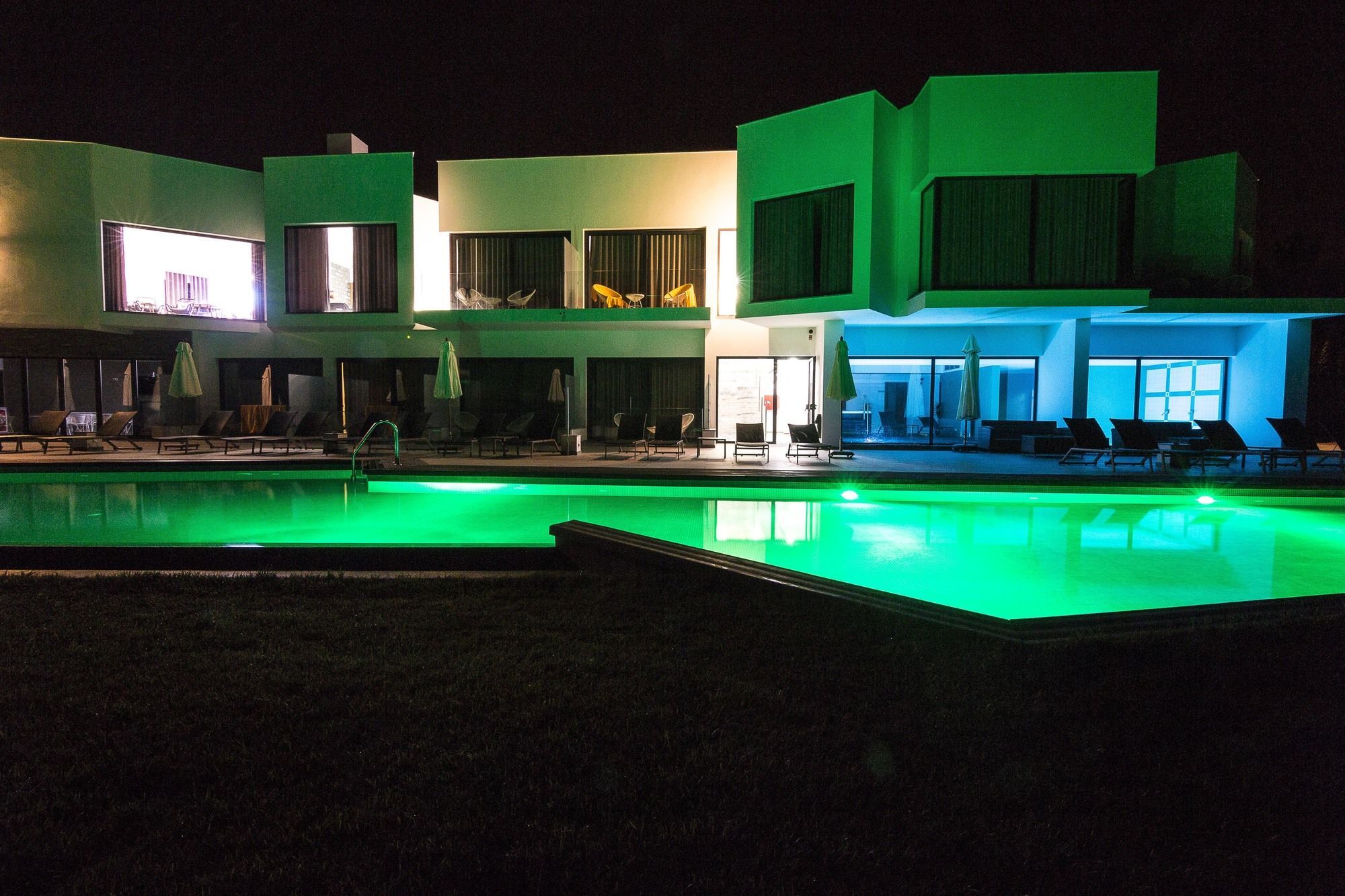 Enigma - Nature & Water Hotel São Teotónio Buitenkant foto